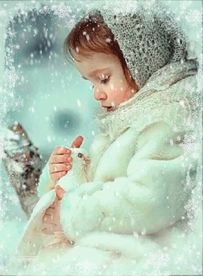 petite fille sous la neige