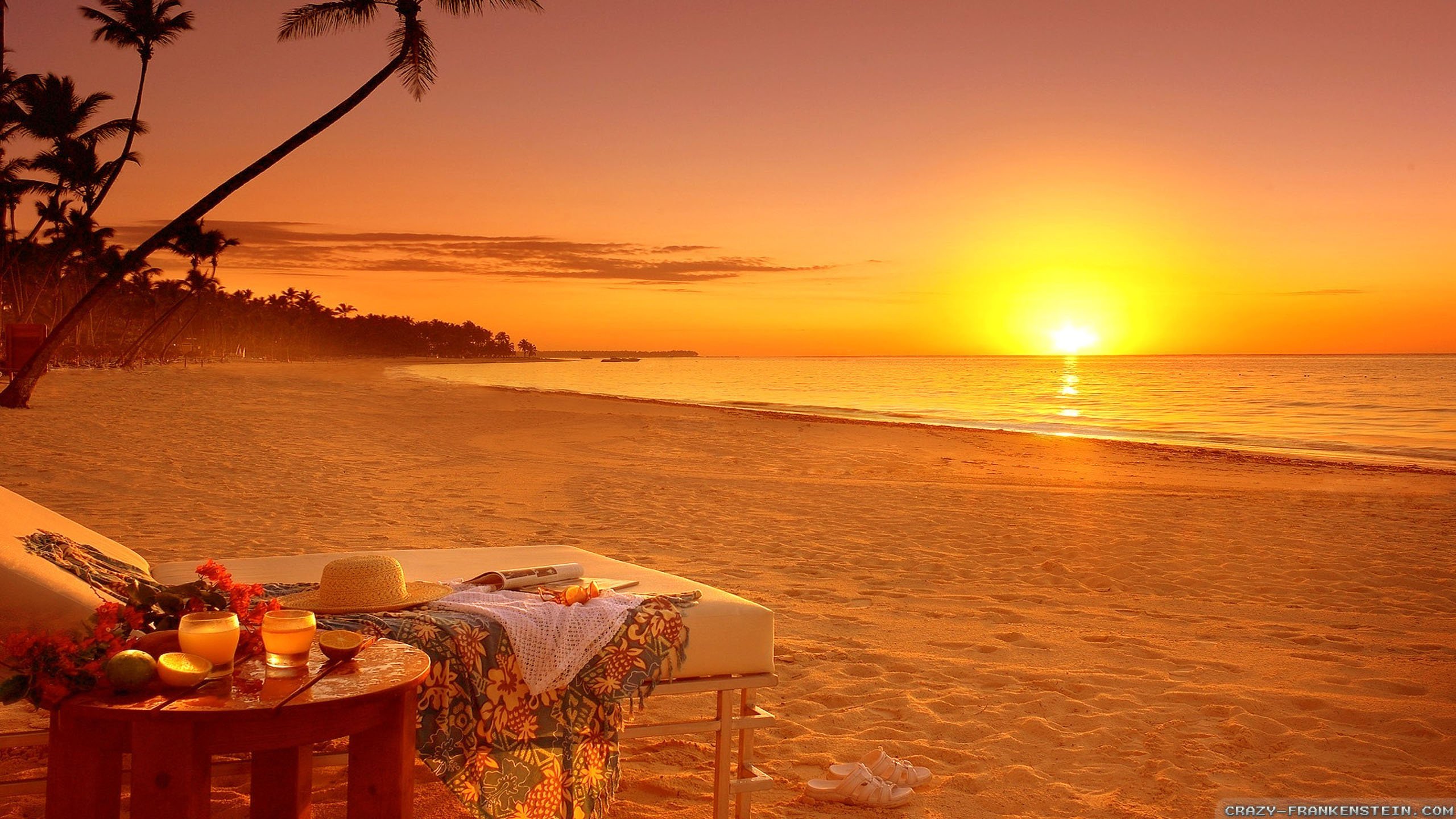 Coucher De Soleil Sur La Plage